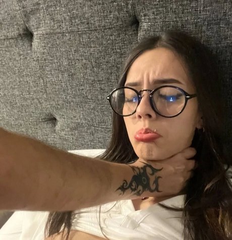 Foto desnuda filtrada de OnlyFans de Sofiaatreides