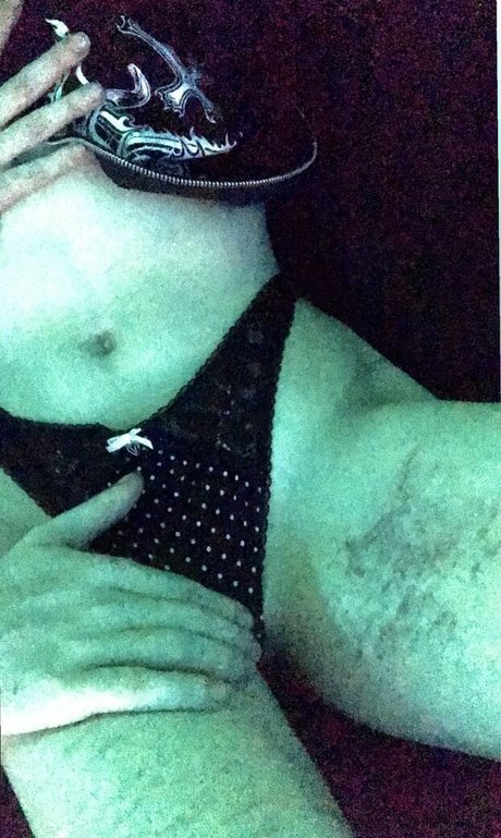 Foto desnuda filtrada de OnlyFans de Betty Spook