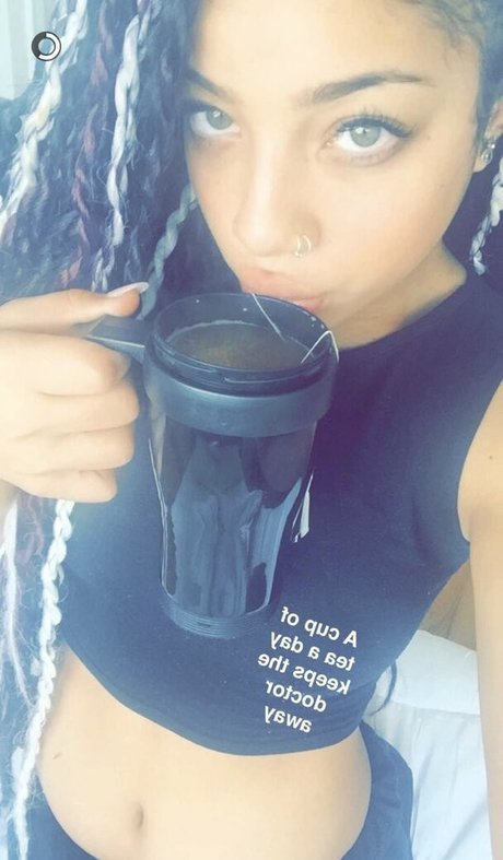 Kiana Lede