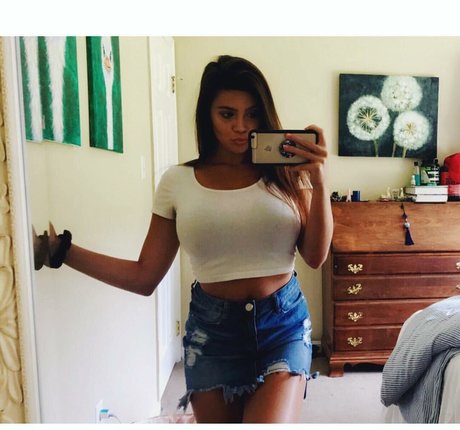Foto desnuda filtrada de OnlyFans de Kaylee Burnett