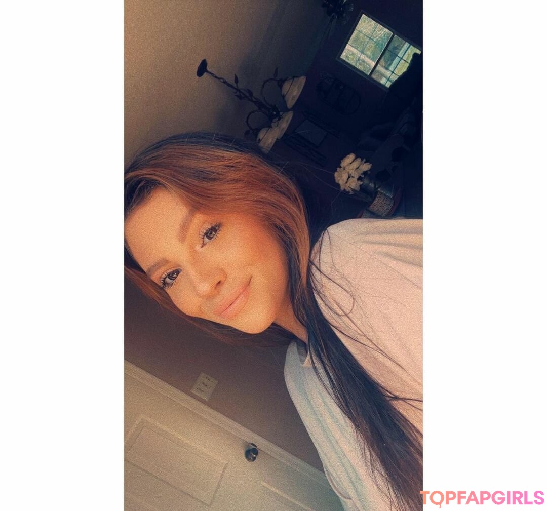 Foto desnuda filtrada de OnlyFans de Kaylee Burnett #11 Foto desnuda filtrada de OnlyFans de Kaylee Burnett #11