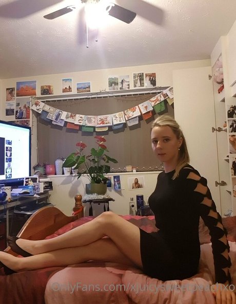 Xjuicysweetpeachxo