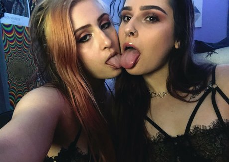 Foto desnuda filtrada de OnlyFans de Tatteddbeautyy