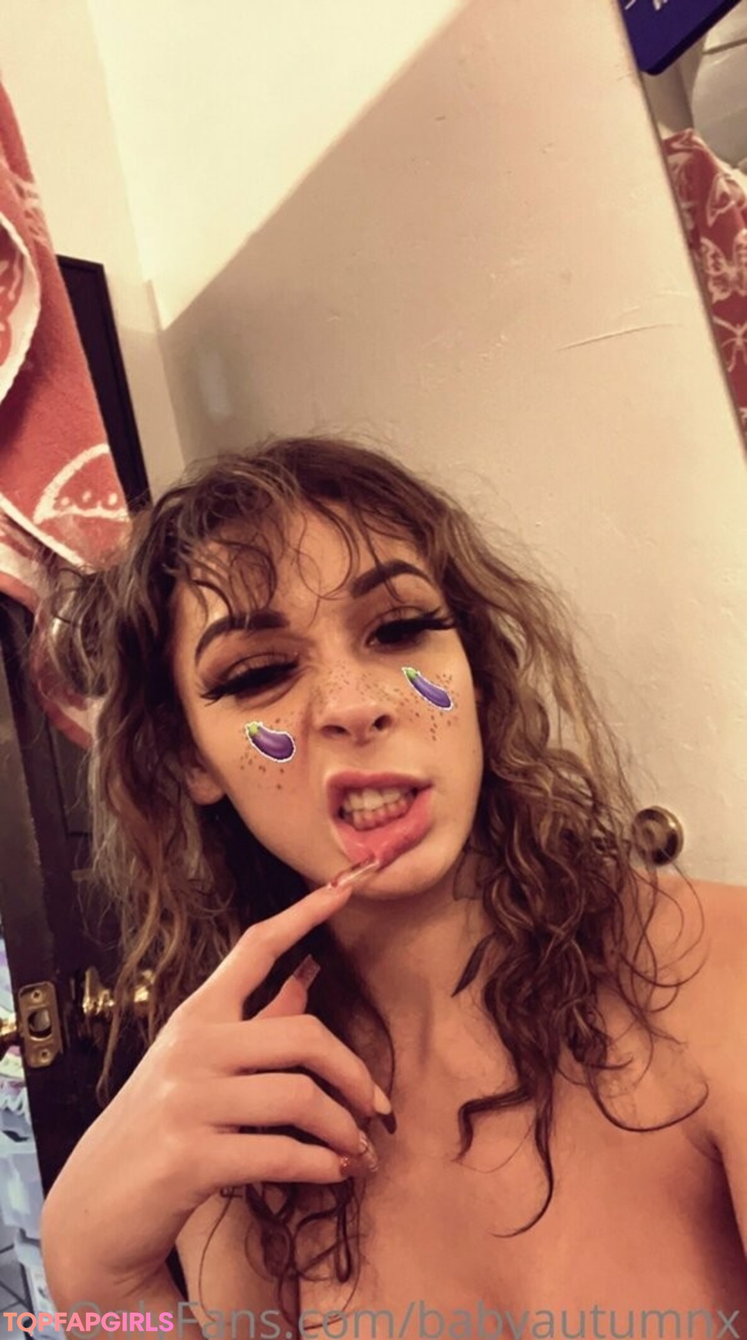 Foto desnuda filtrada de OnlyFans de Babyautumnx #62 Foto desnuda filtrada de OnlyFans de Babyautumnx #62