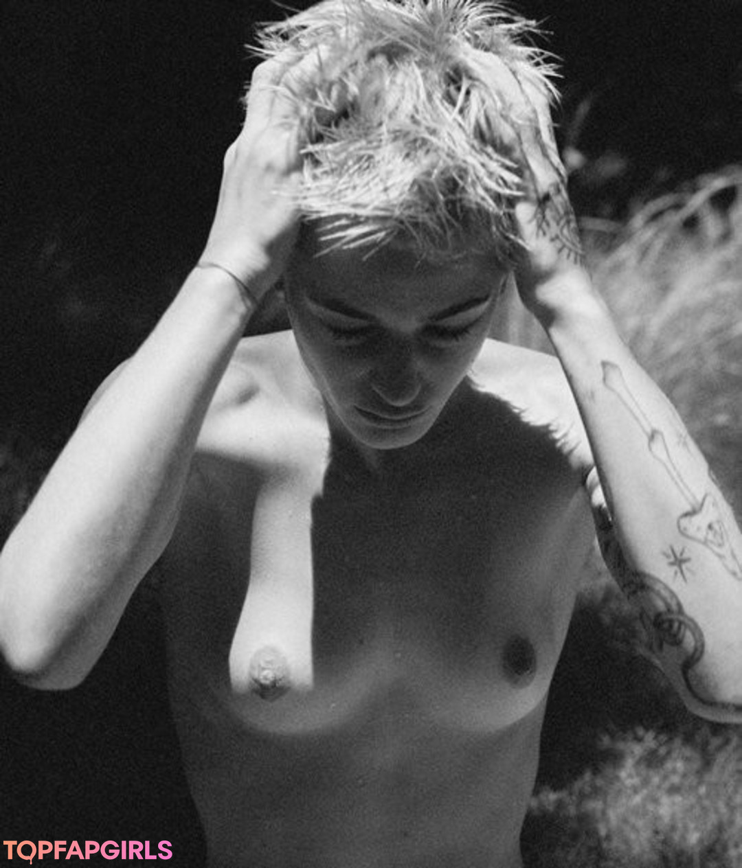 Foto desnuda filtrada de OnlyFans de Esther Mcgregor #51 Foto desnuda filtrada de OnlyFans de Esther Mcgregor #51