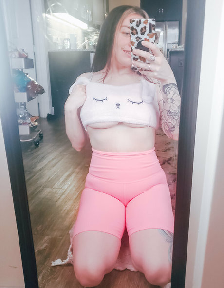 Foto desnuda filtrada de OnlyFans de Bracefacefree