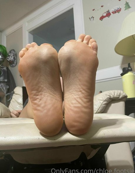 Kayla.footsie