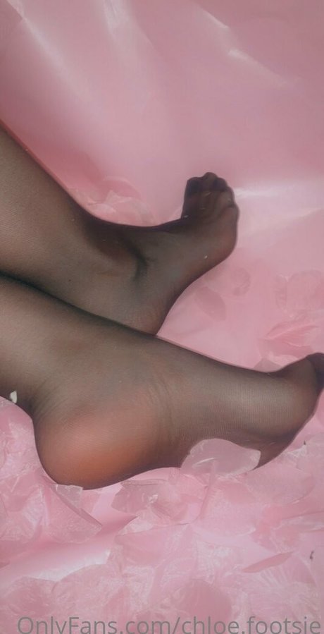 Kayla.footsie
