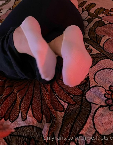 Kayla.footsie
