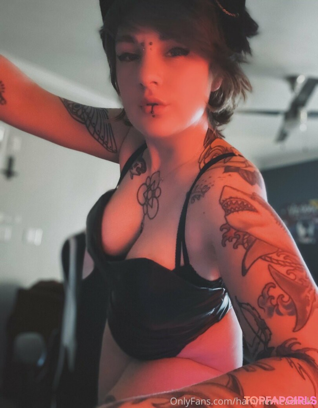 Foto desnuda filtrada de OnlyFans de Hammerheadneko #76 Foto desnuda filtrada de OnlyFans de Hammerheadneko #76