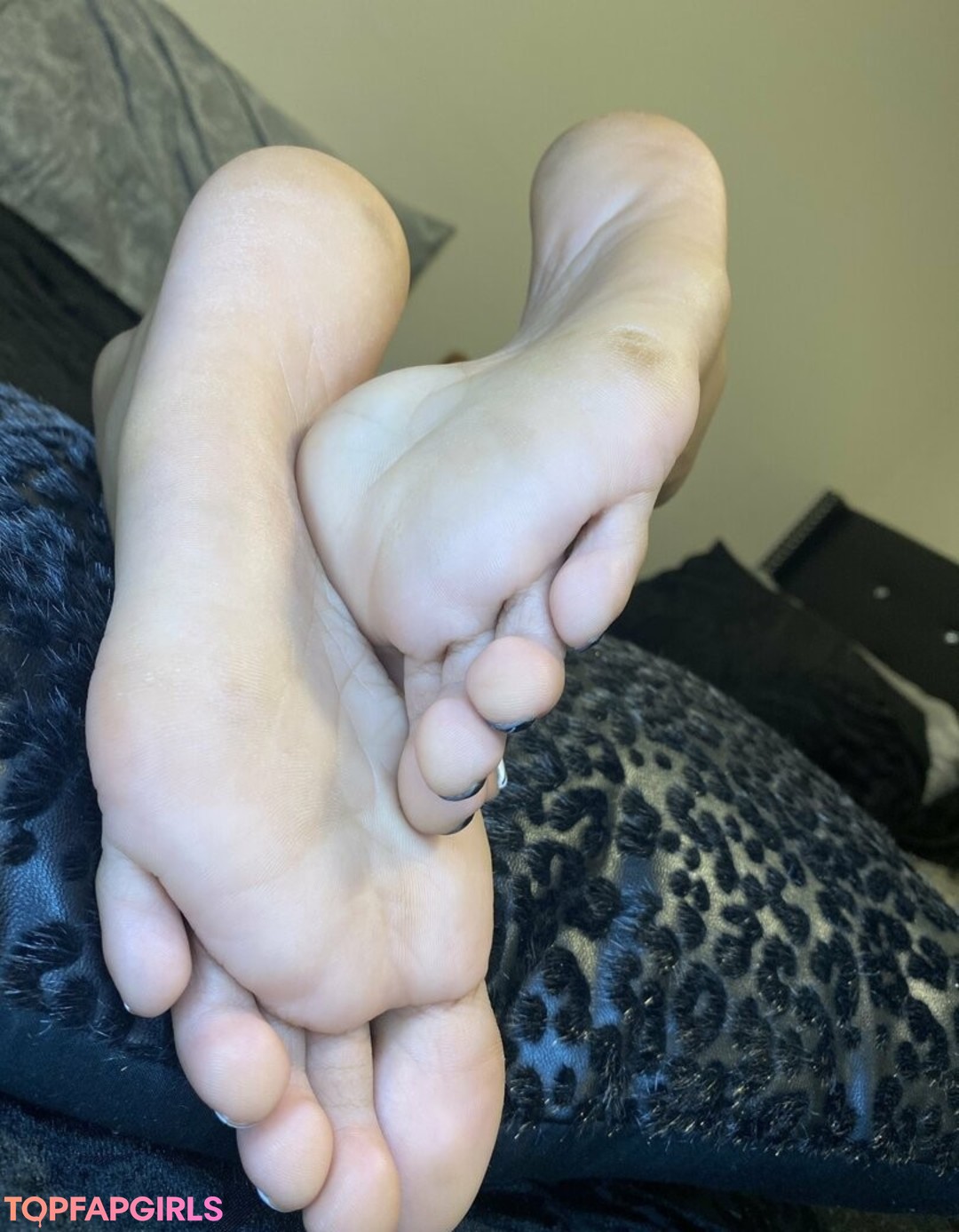 Foto desnuda filtrada de OnlyFans de Tenlittoes #15 Foto desnuda filtrada de OnlyFans de Tenlittoes #15