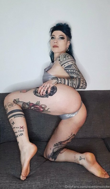 Foto desnuda filtrada de OnlyFans de Noemi Riot