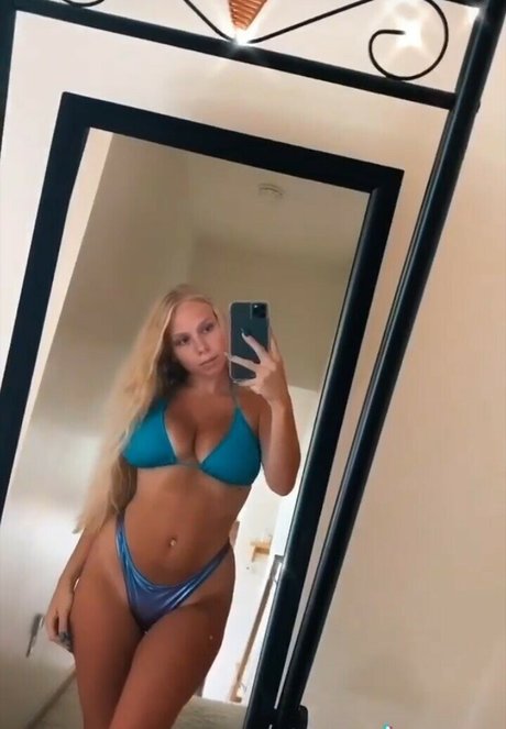 Savanna Calderone