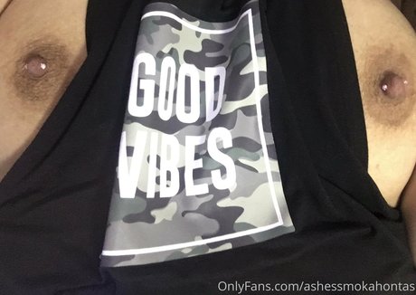 Foto desnuda filtrada de OnlyFans de Ashessmokahontas