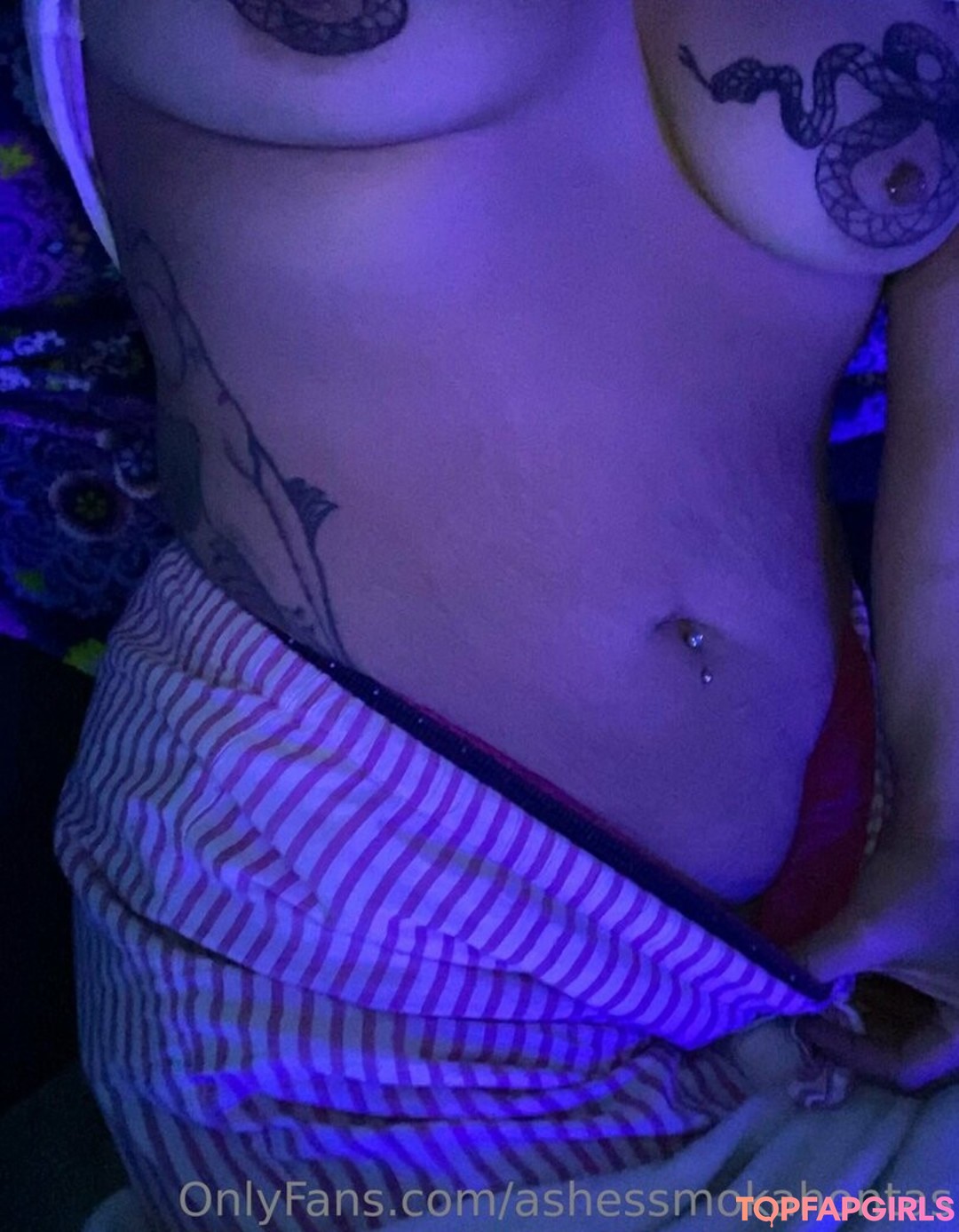 Foto desnuda filtrada de OnlyFans de Ashessmokahontas #72 Foto desnuda filtrada de OnlyFans de Ashessmokahontas #72