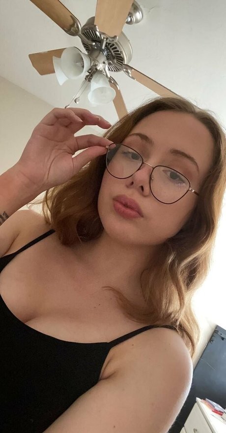 Foto desnuda filtrada de OnlyFans de Alliesparkles