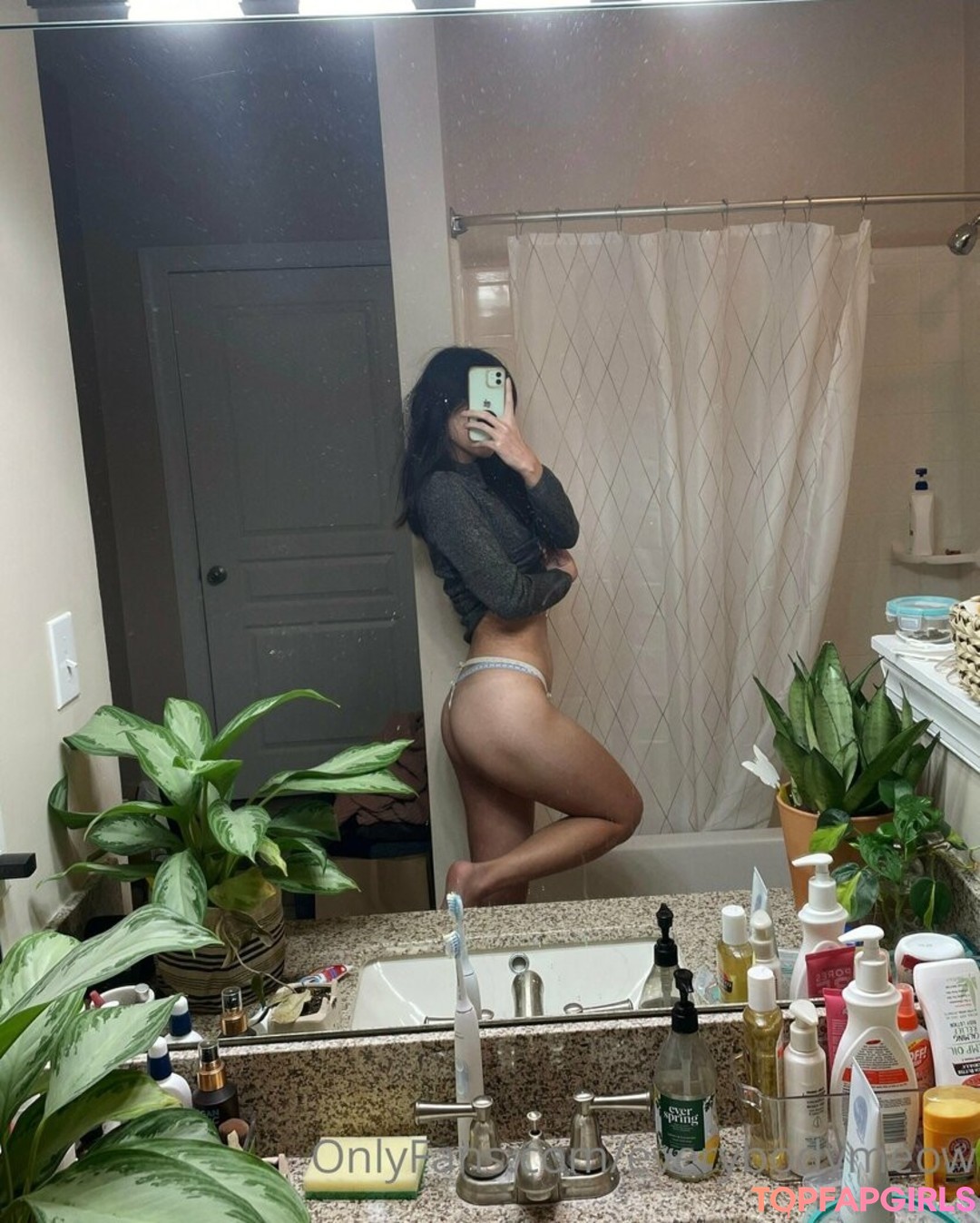 Foto desnuda filtrada de OnlyFans de Everybodymeow #113 Foto desnuda filtrada de OnlyFans de Everybodymeow #113