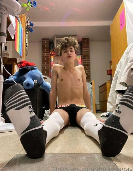 Foto desnuda filtrada de OnlyFans de Basilgray