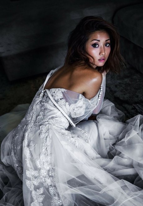 Foto desnuda filtrada de OnlyFans de Brenda Song