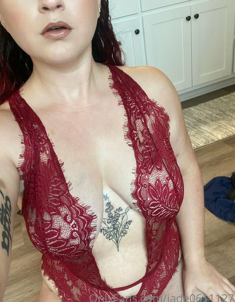 Jade0611127