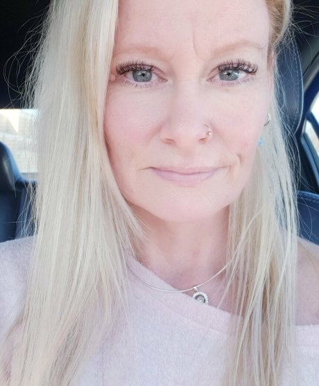 These_grey_eyes