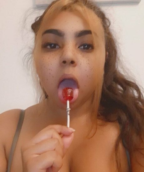 Foto desnuda filtrada de OnlyFans de Sillytilly