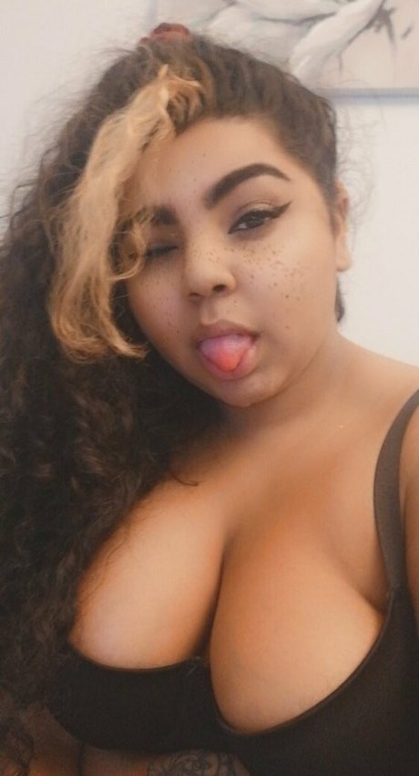 Foto desnuda filtrada de OnlyFans de Sillytilly