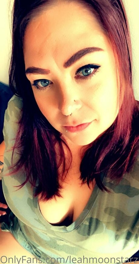 Foto desnuda filtrada de OnlyFans de Leahmoonstarzz