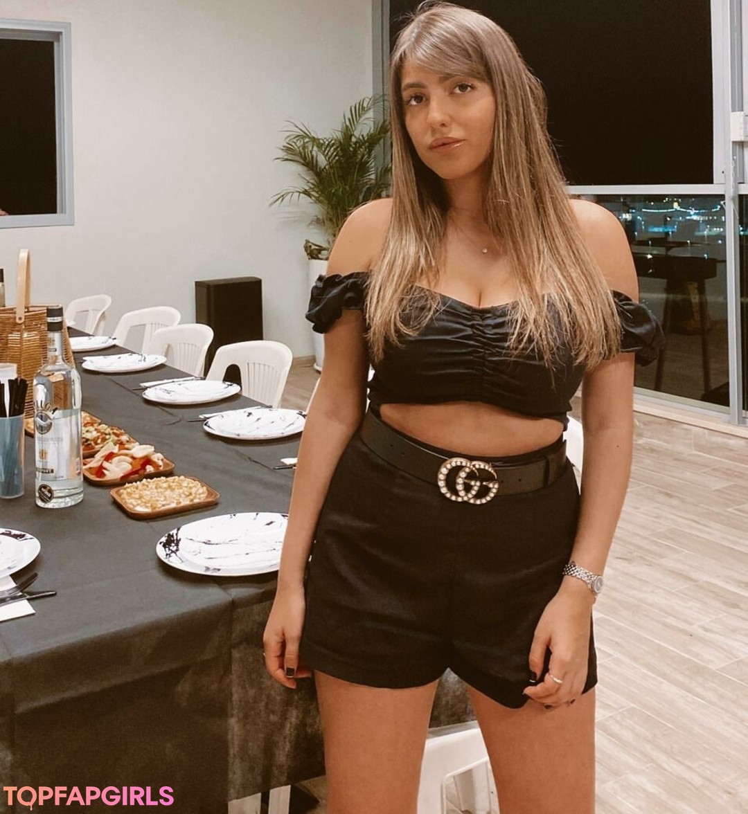 Foto desnuda filtrada de OnlyFans de Meshi Malka #97 Foto desnuda filtrada de OnlyFans de Meshi Malka #97
