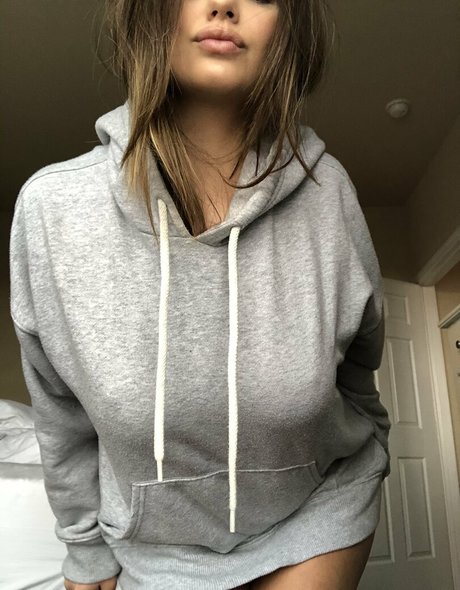 Brunettegurl
