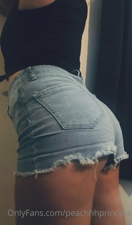 Foto desnuda filtrada de OnlyFans de Peachhhprincess