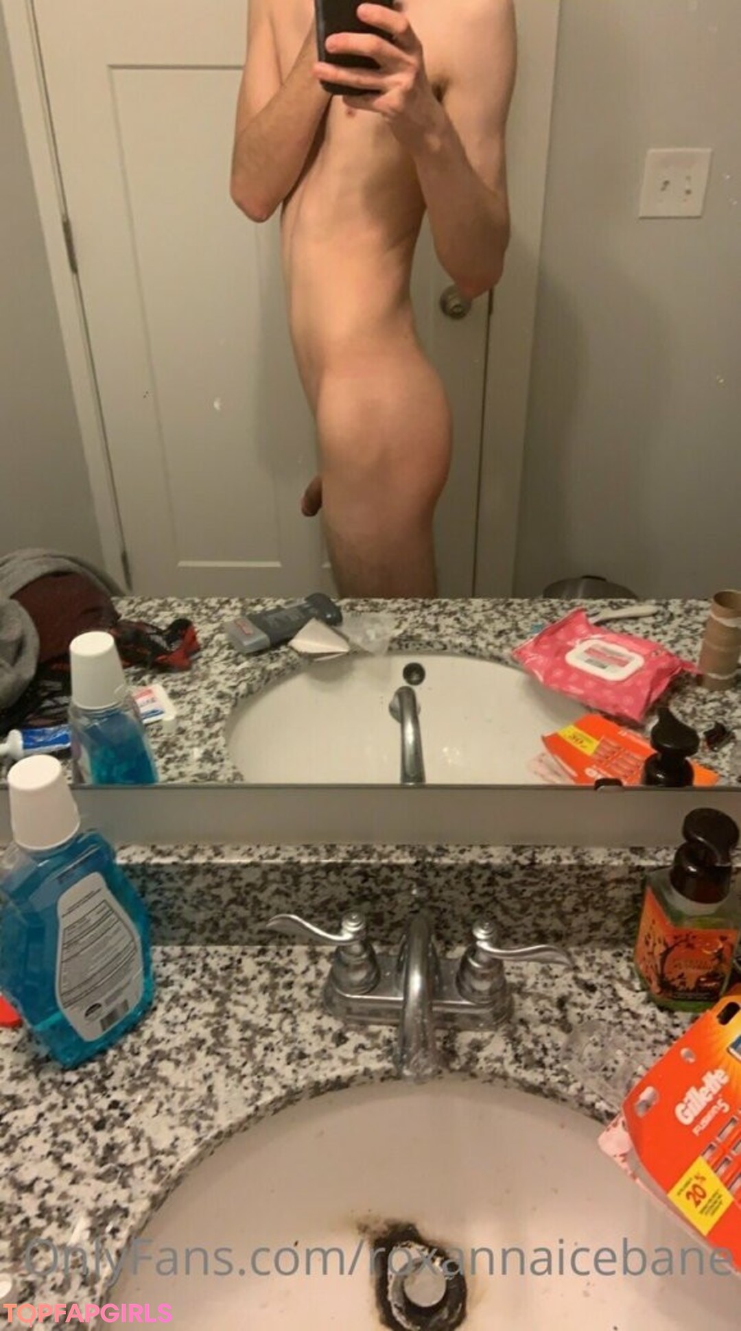 Foto desnuda filtrada de OnlyFans de Roxannaicebane #24 Foto desnuda filtrada de OnlyFans de Roxannaicebane #24