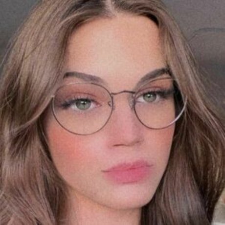 Foto desnuda filtrada de OnlyFans de Xenia Harsen