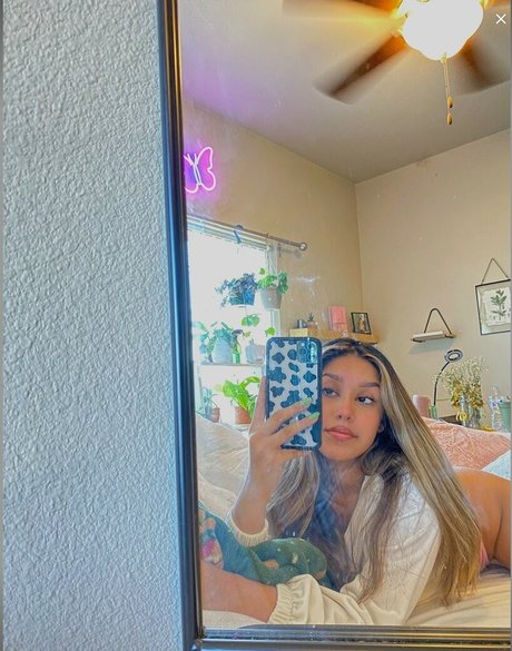 Virginhottie