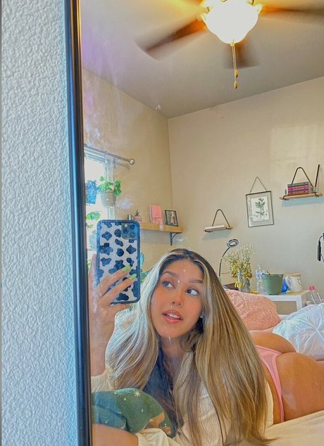 Virginhottie