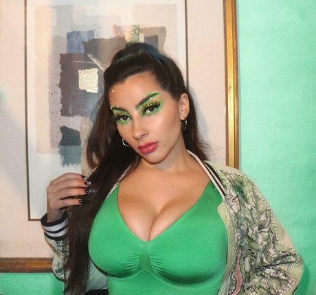 Foto desnuda filtrada de OnlyFans de Vai Monroe