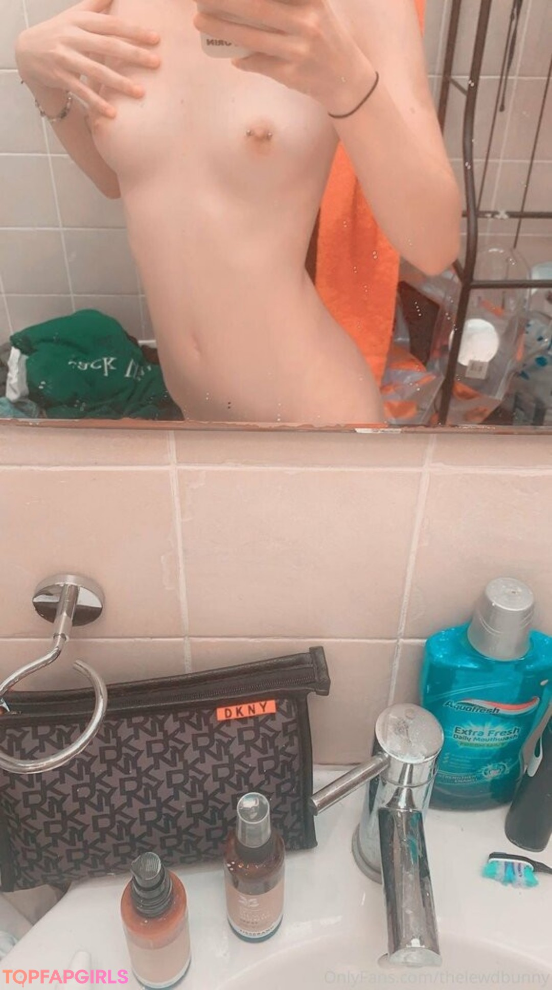 Foto desnuda filtrada de OnlyFans de Thelewdbunny #66 Foto desnuda filtrada de OnlyFans de Thelewdbunny #66