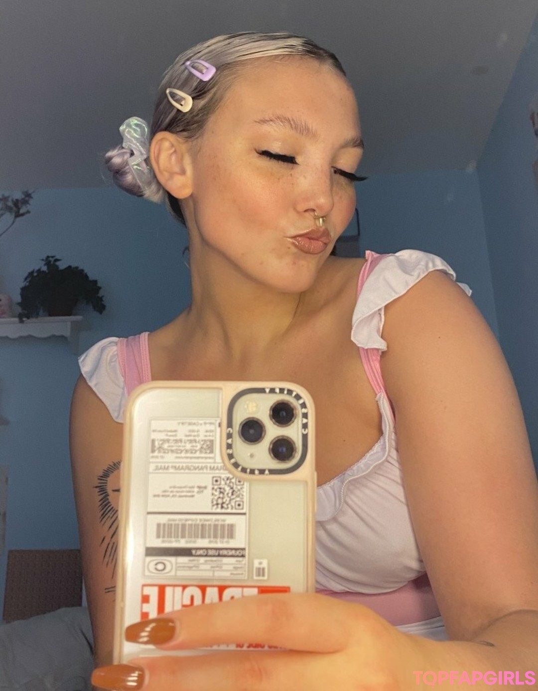 Foto desnuda filtrada de OnlyFans de Silkylace0 #44 Foto desnuda filtrada de OnlyFans de Silkylace0 #44