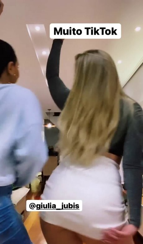 Foto desnuda filtrada de OnlyFans de Giulia Porto