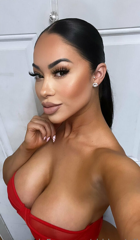 Shantel Tinajero