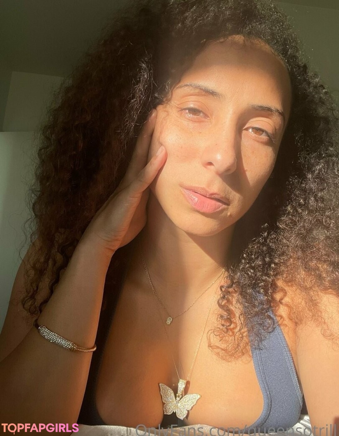 Foto desnuda filtrada de OnlyFans de Queensotrill #317 Foto desnuda filtrada de OnlyFans de Queensotrill #317