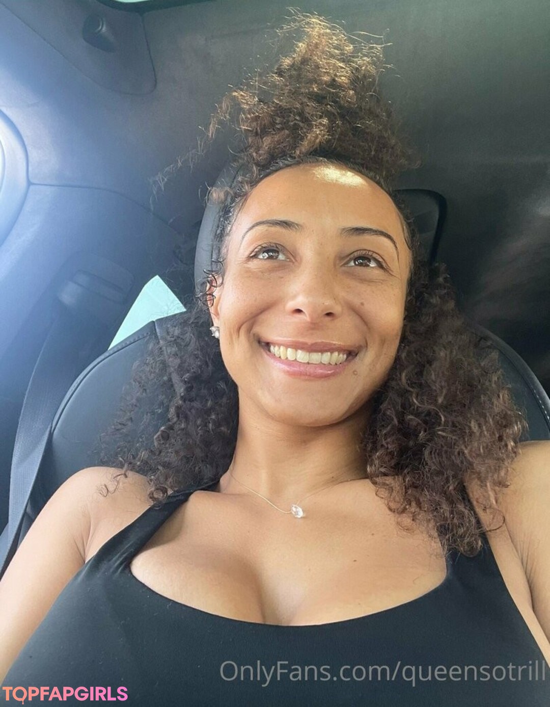 Foto desnuda filtrada de OnlyFans de Queensotrill #373 Foto desnuda filtrada de OnlyFans de Queensotrill #373