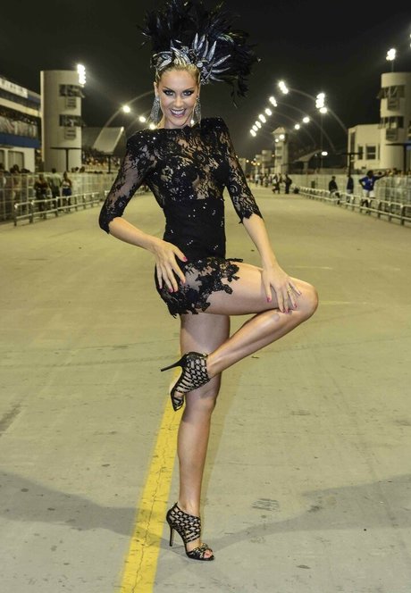 Foto desnuda filtrada de OnlyFans de Ana Hickmann