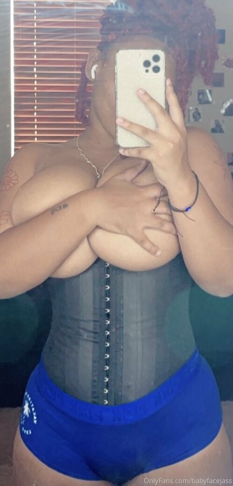 Foto desnuda filtrada de OnlyFans de Jjuicyjaz