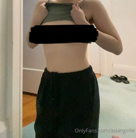Foto desnuda filtrada de OnlyFans de Asiangirlie