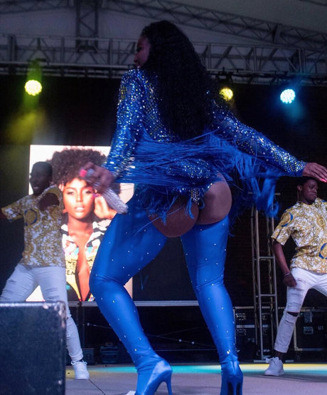 Amara La Negra