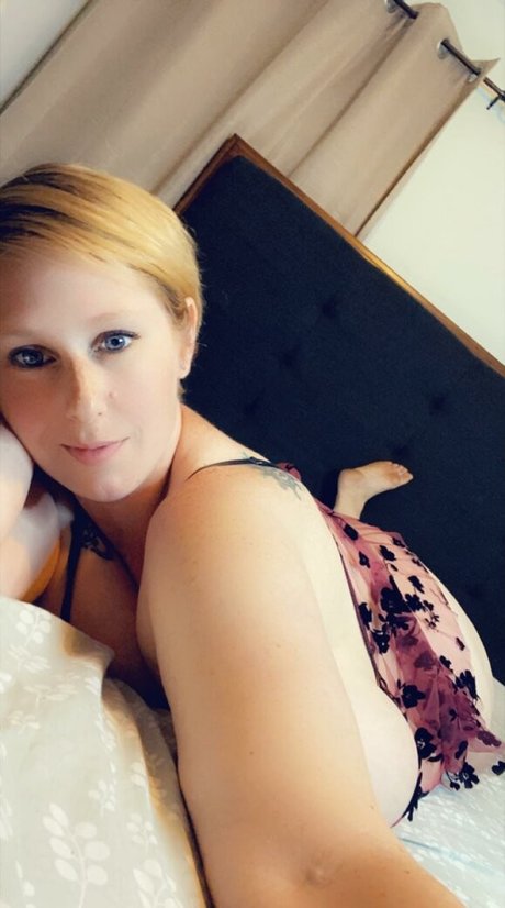 Foto desnuda filtrada de OnlyFans de Cicicountrygrl