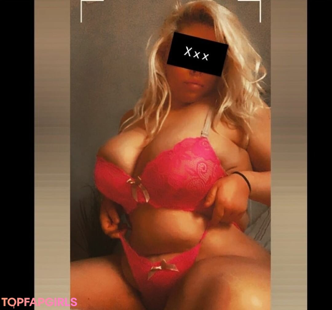 Foto desnuda filtrada de OnlyFans de Susannah Elizabeth #40 Foto desnuda filtrada de OnlyFans de Susannah Elizabeth #40