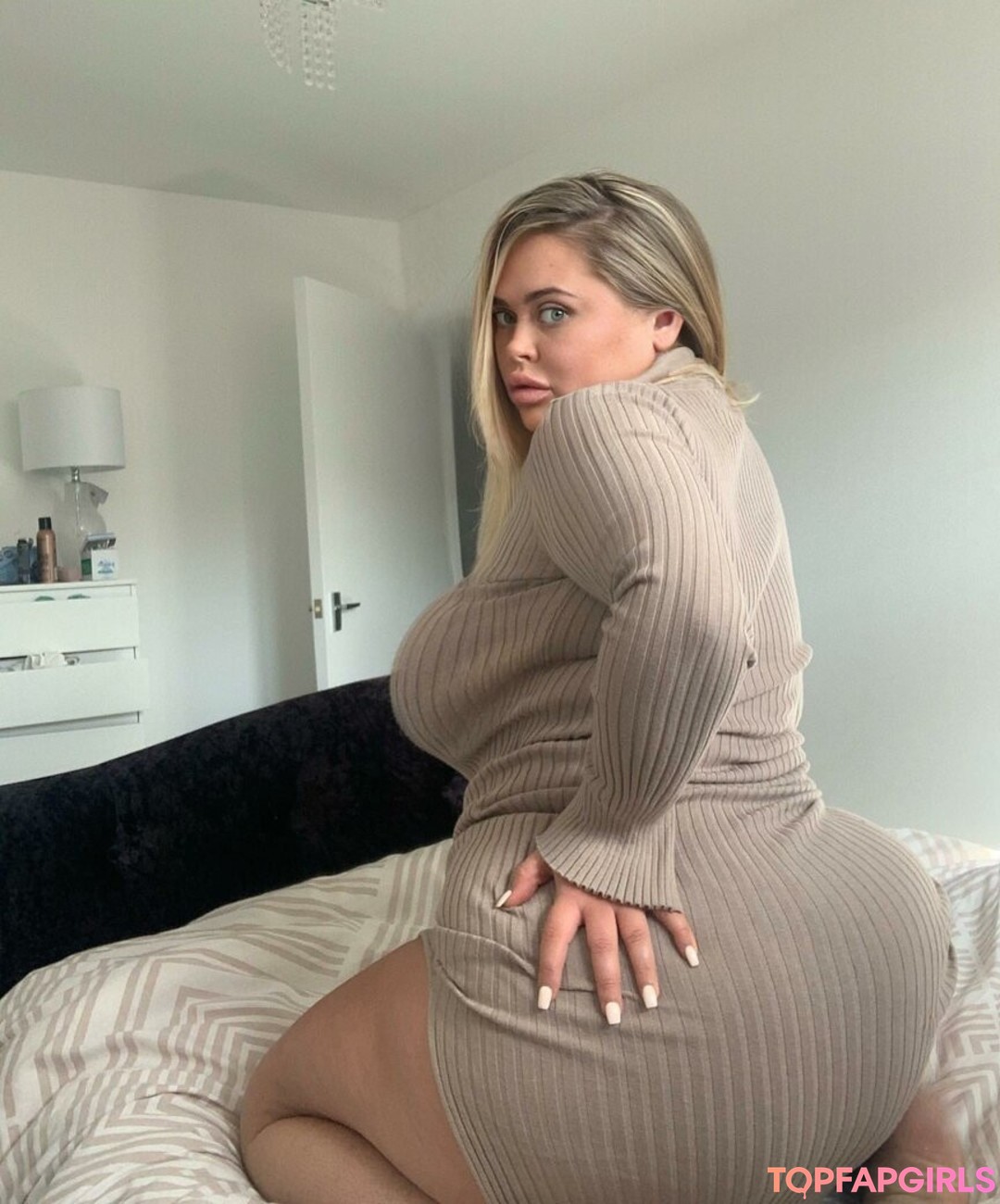 Foto desnuda filtrada de OnlyFans de Susannah Elizabeth #54 Foto desnuda filtrada de OnlyFans de Susannah Elizabeth #54