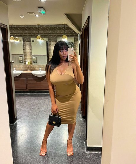 Thecleopatraway